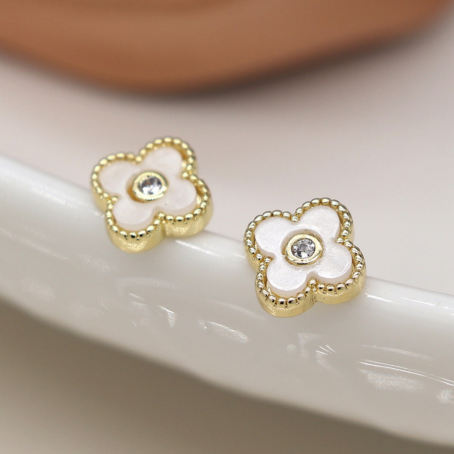 Golden small quatrefoil stud earring