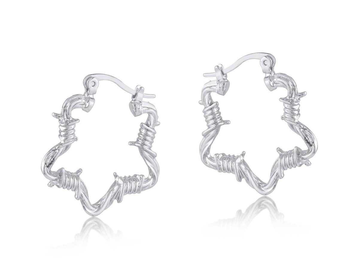 Sylvana Barbwire Star Earrings: SILVER
