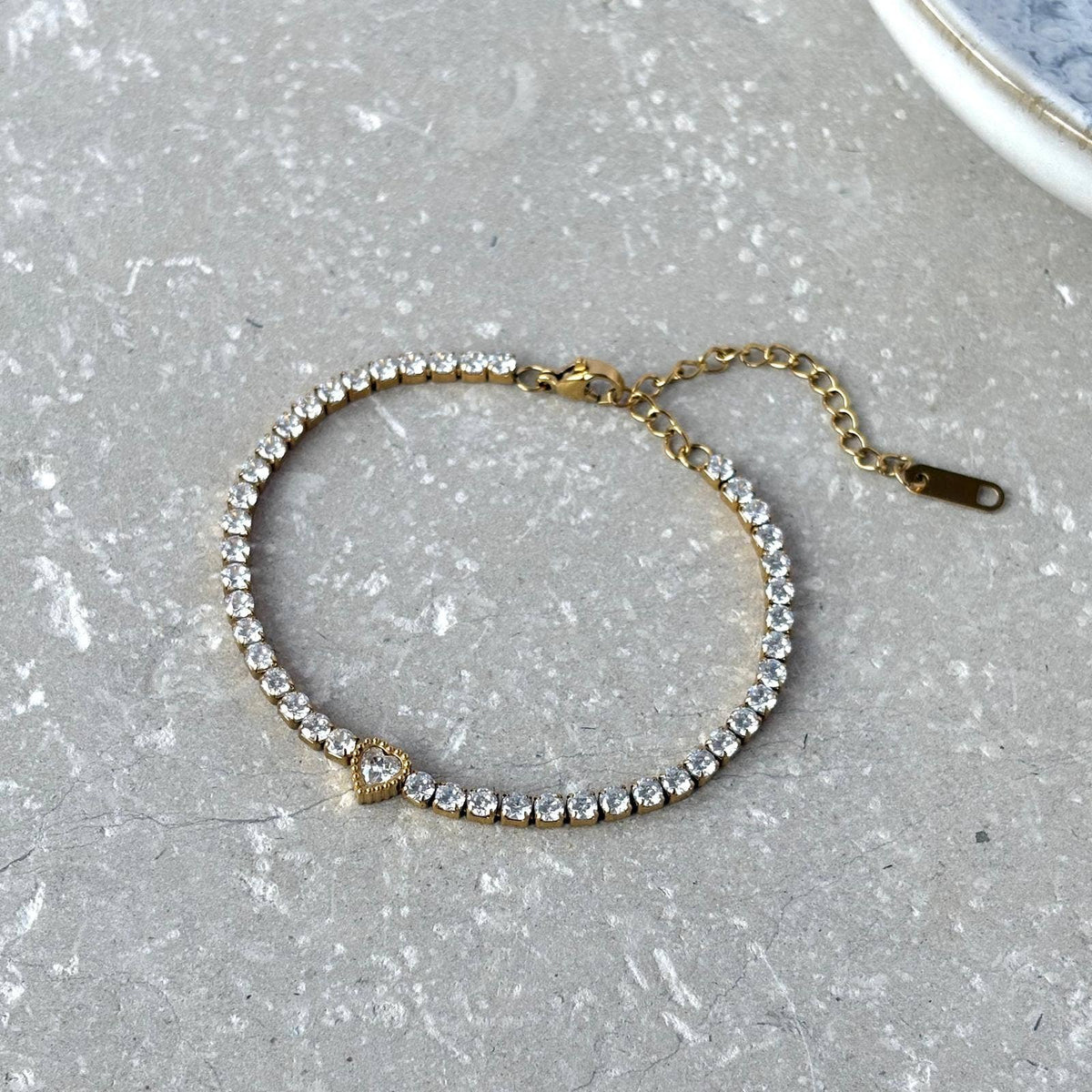 Tarnish Resistant Heart Zirconia Bracelet