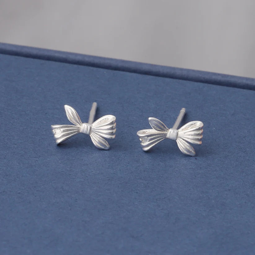 Attic Creations - LITTLE NOTE Texture little bow earrings