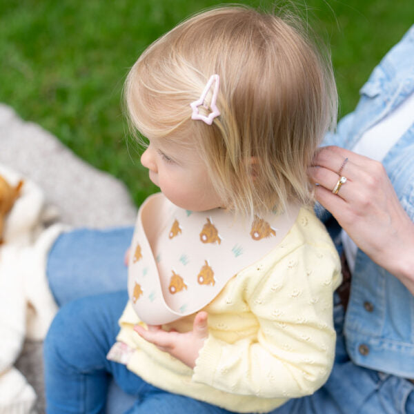 Silicone feeding bib - Highland Cow