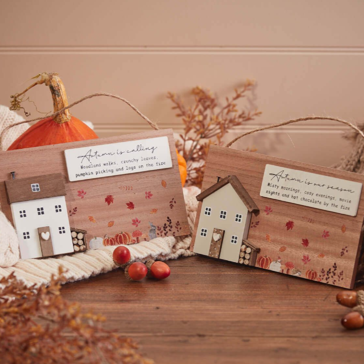 Langs Autumn Plaques
