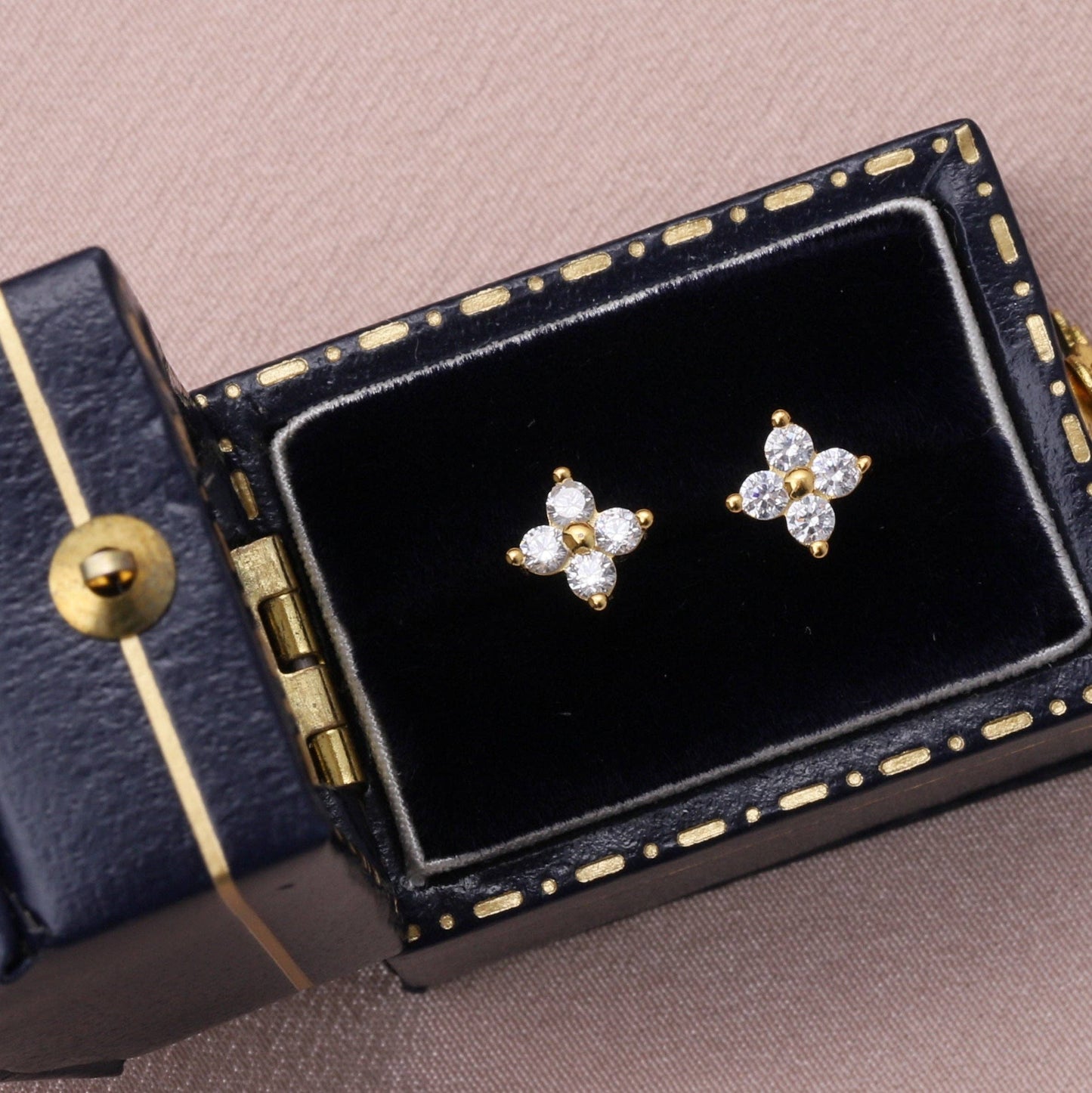 TT51112 MY LOVELY GRANDDAUGHTER Sparkle earrings /GOLD