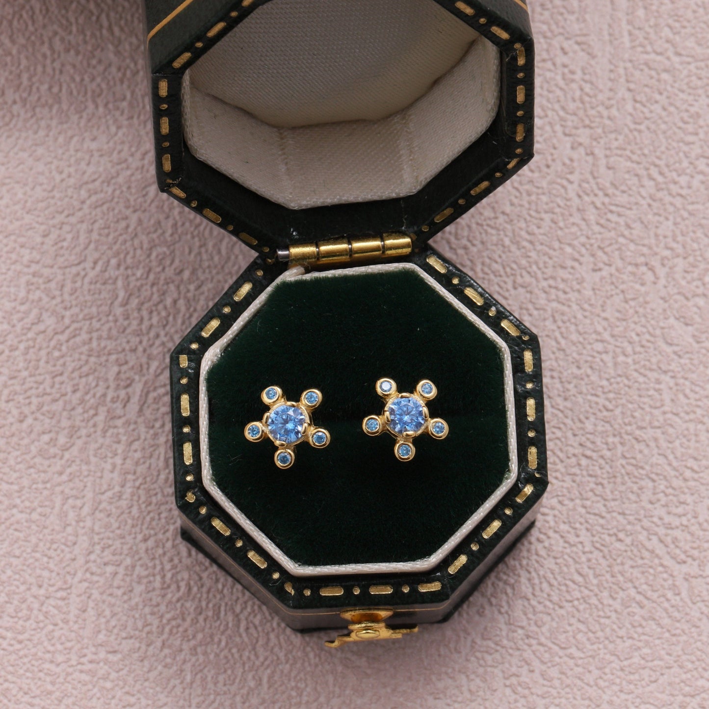 XT026 'SNOWMAN' Blue Crystal Snowflake Earrings