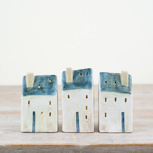 Rustic Village Cottage Deco
