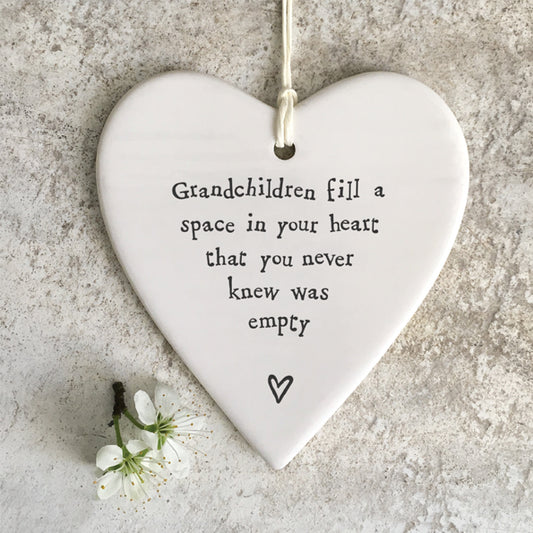 EAST OF INDIA - 4198 Porcelain round heart- Grandchildren fill a space