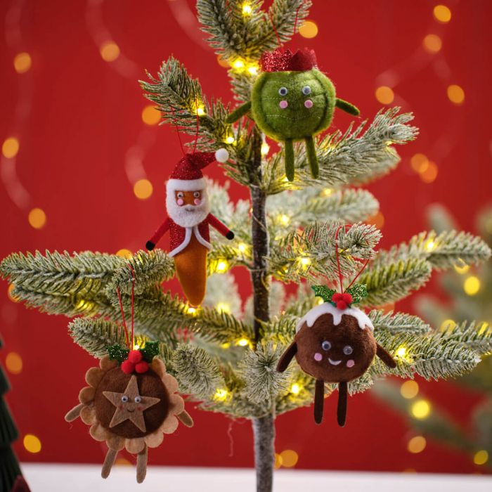 JINGLE AND JOY FABRIC NOVELTY HANGER