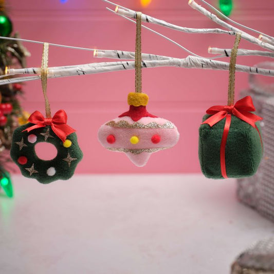 Novelty Christmas Tree Hanger