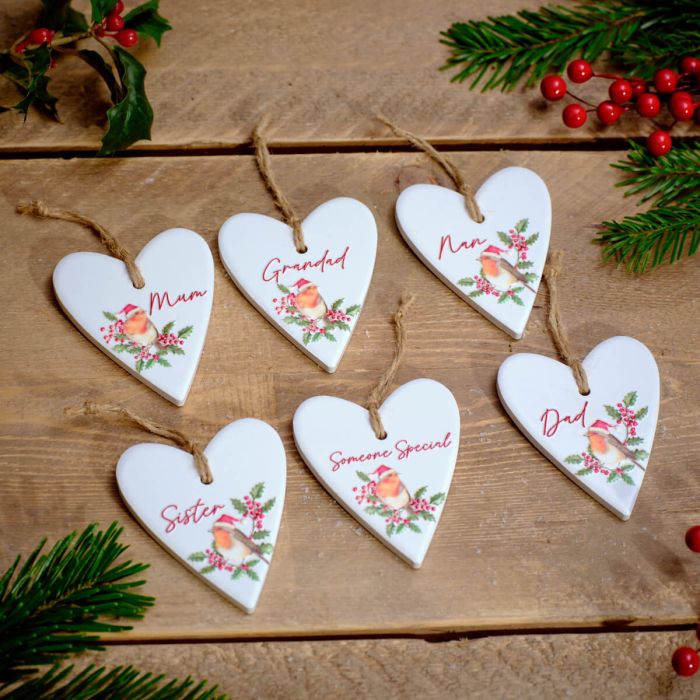 FESTIVE ROBIN RAISED DESIGN SMALL CERAMIC HEART HANGER