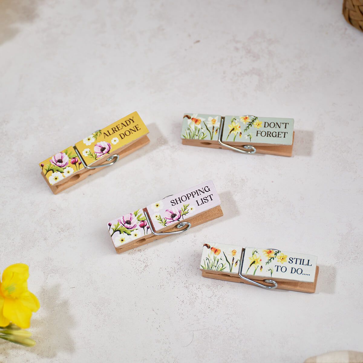 Floral Wooden Magnetic peg set