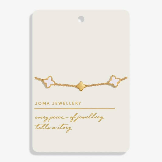 Style Stories Mother Of Pearl Clover Bracelet In Gold Plating - 9203