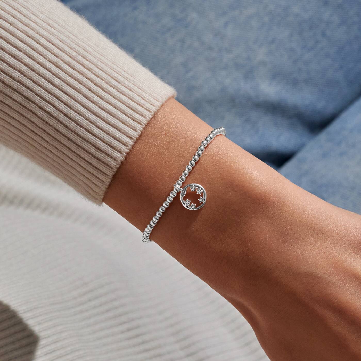 Joma Jewellery A Little 'The World Needs More People Like You' Bracelet