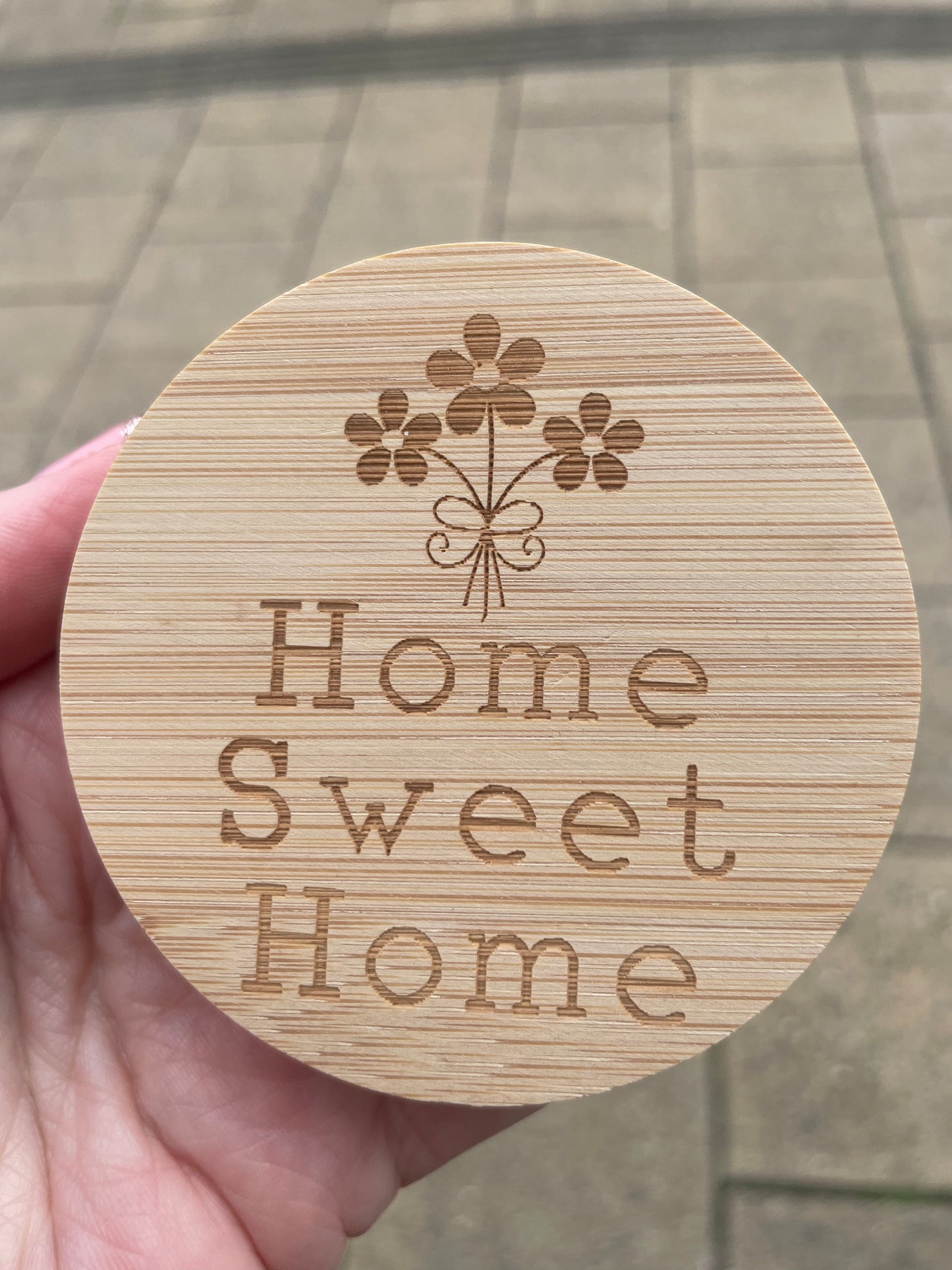 Sentiment - Candles with a chosen sentiment lid