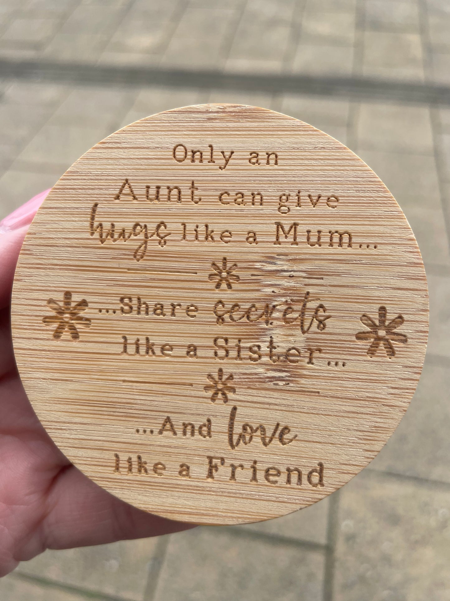 Sentiment - Candles with a chosen sentiment lid