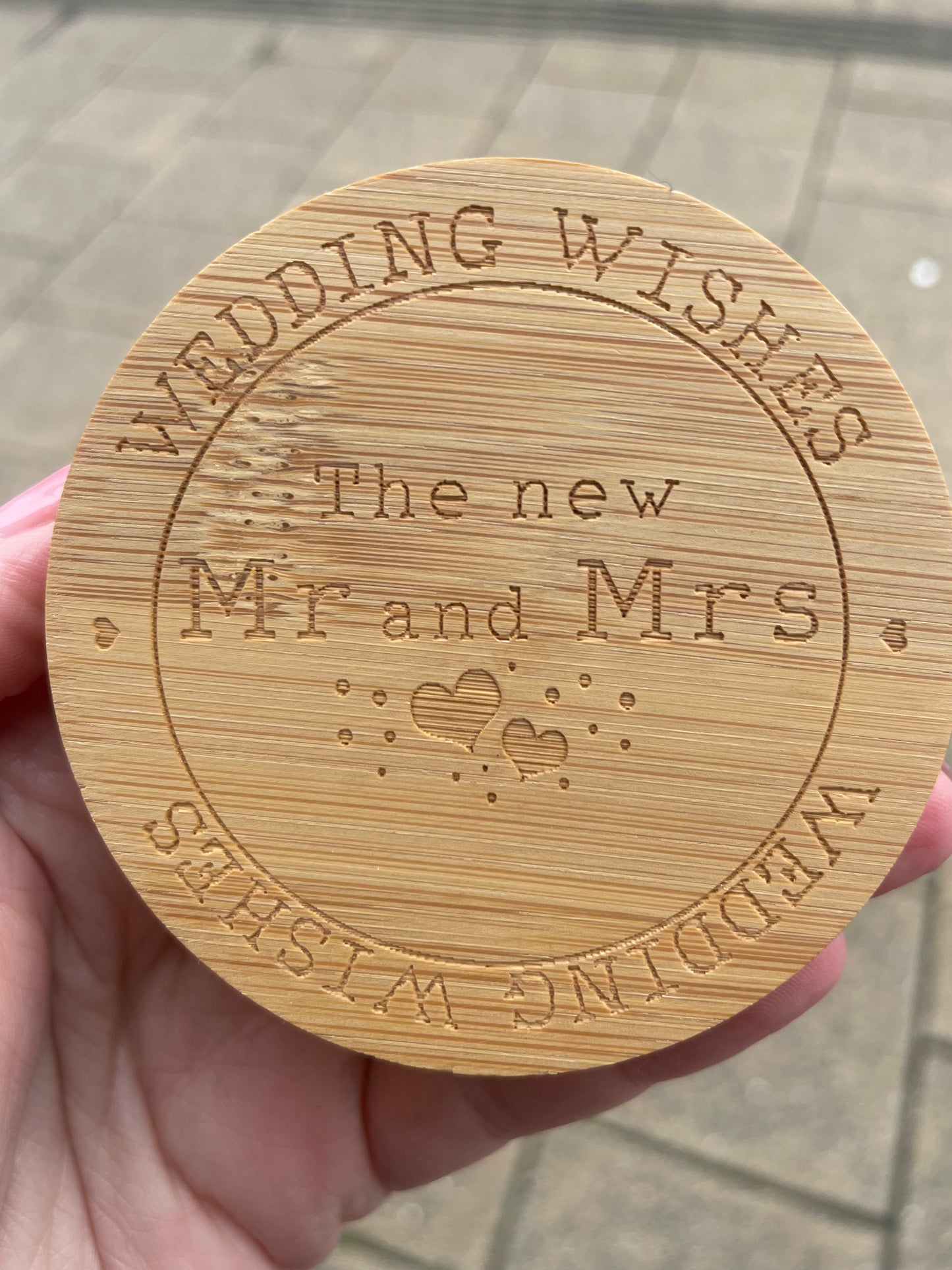 Sentiment - Candles with a chosen sentiment lid