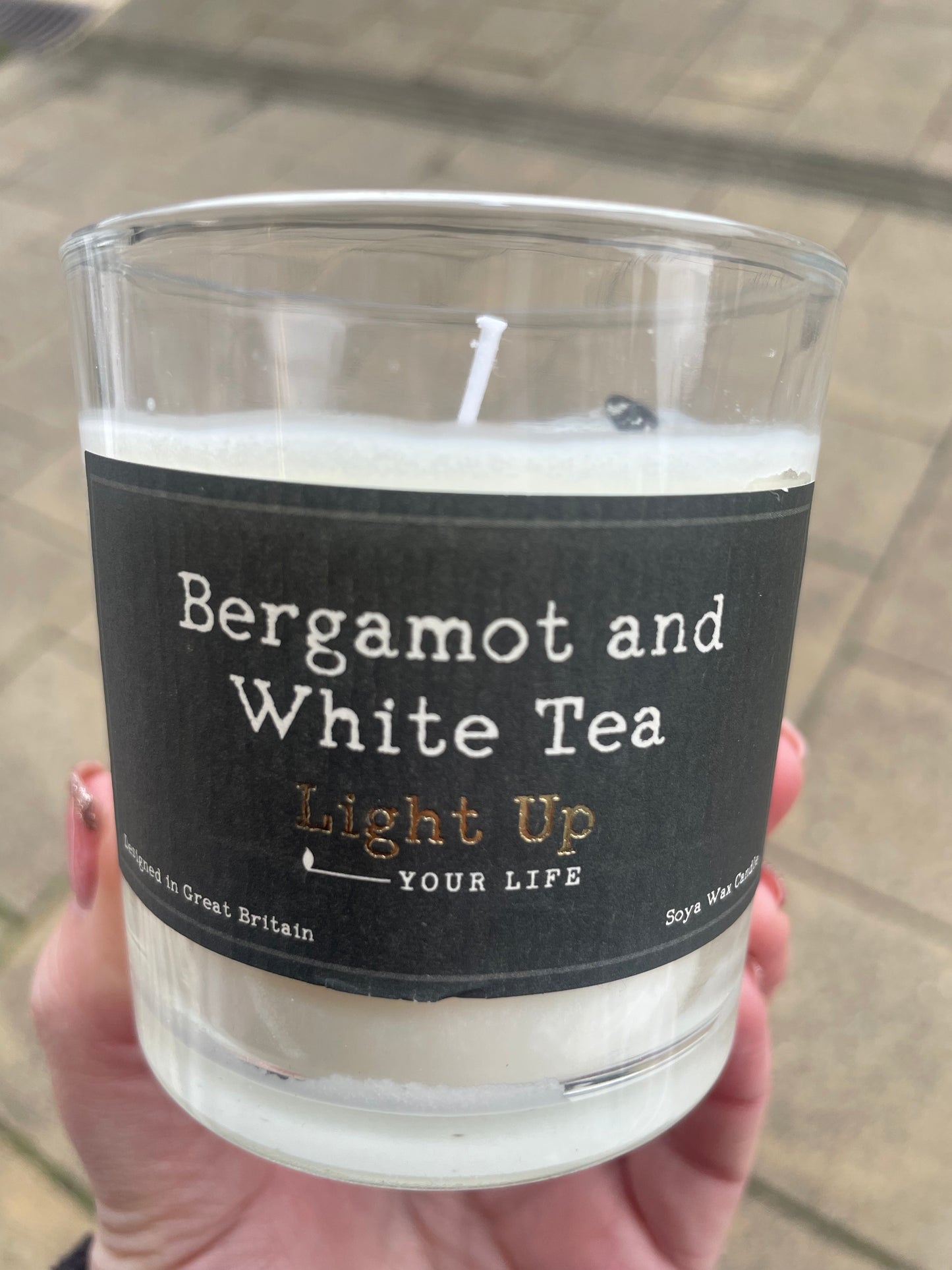 Sentiment - Candles with a chosen sentiment lid