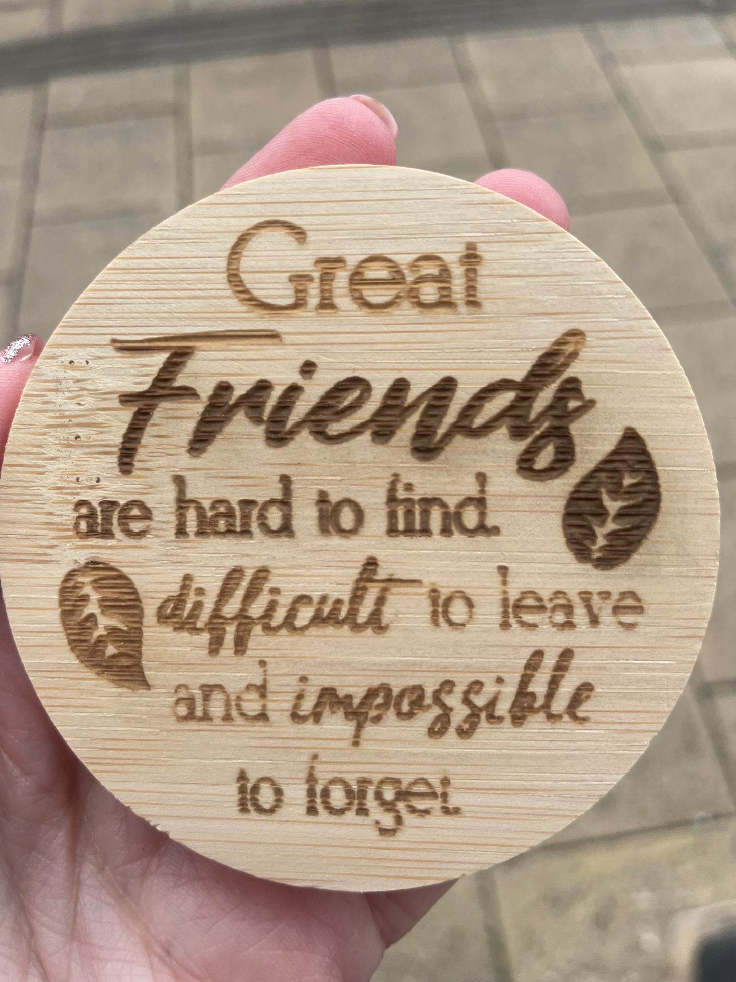 Sentiment - Candles with a chosen sentiment lid