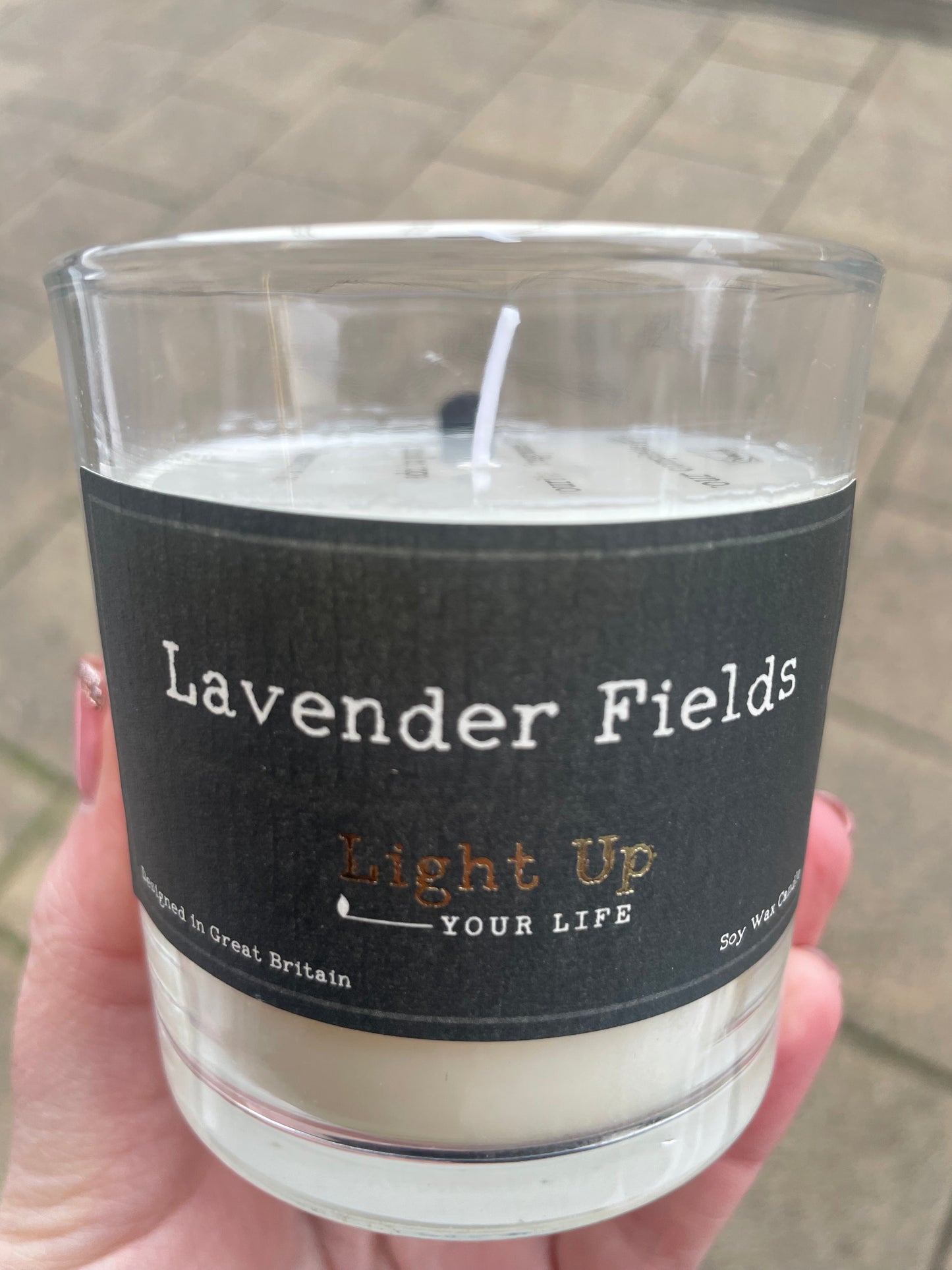 Sentiment - Candles with a chosen sentiment lid