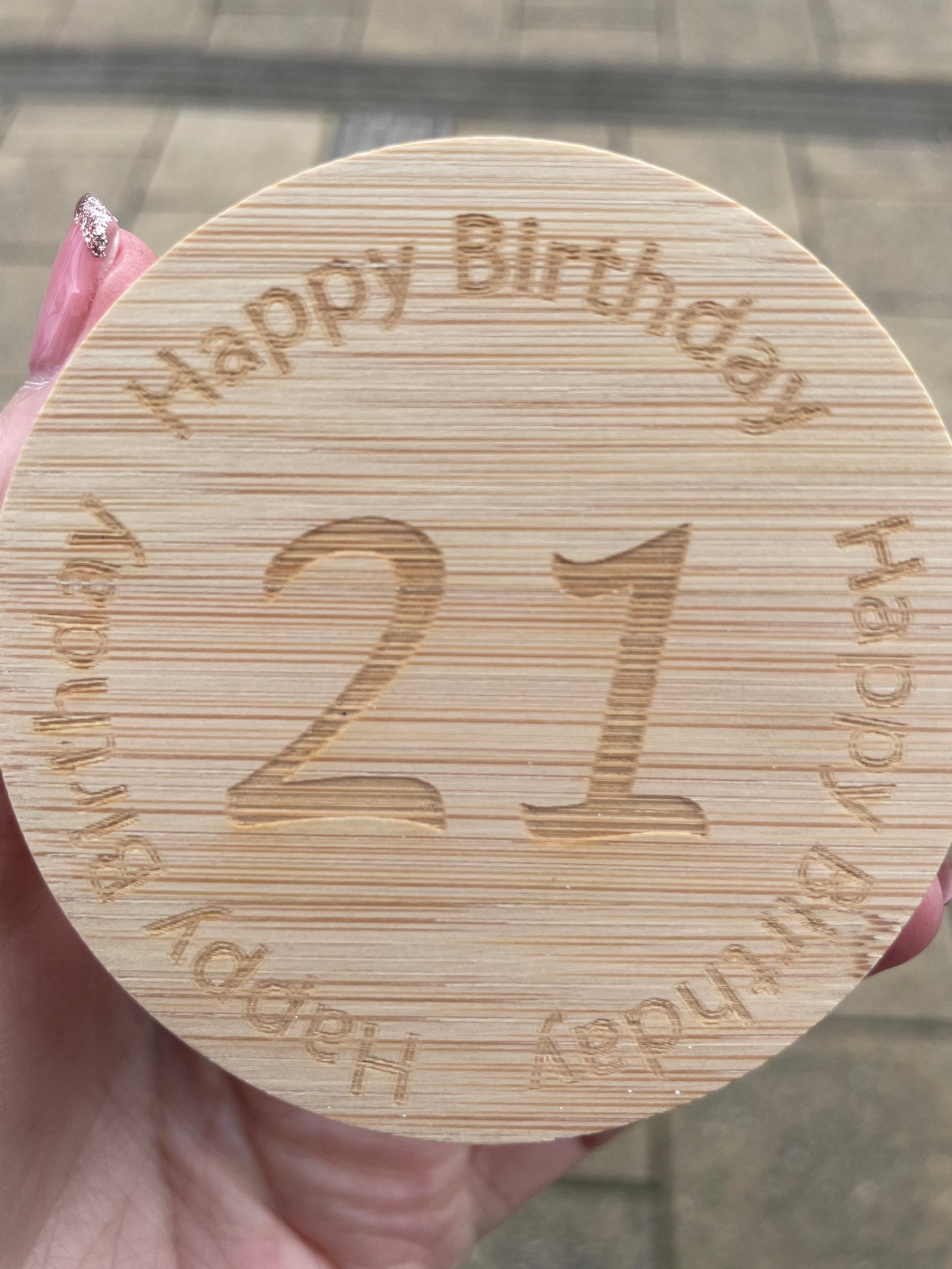 Sentiment - Candles with a chosen sentiment lid