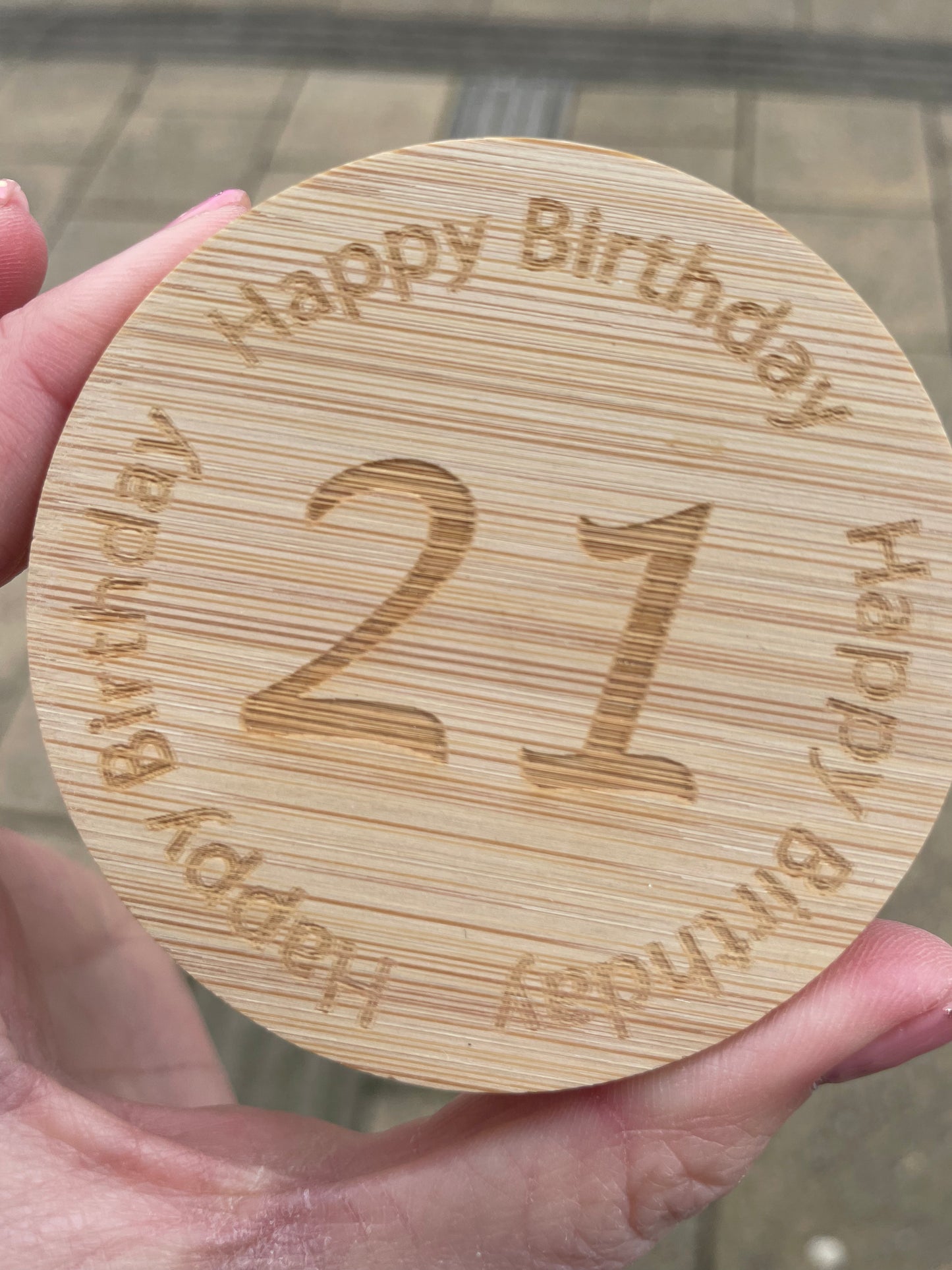 Sentiment - Candles with a chosen sentiment lid