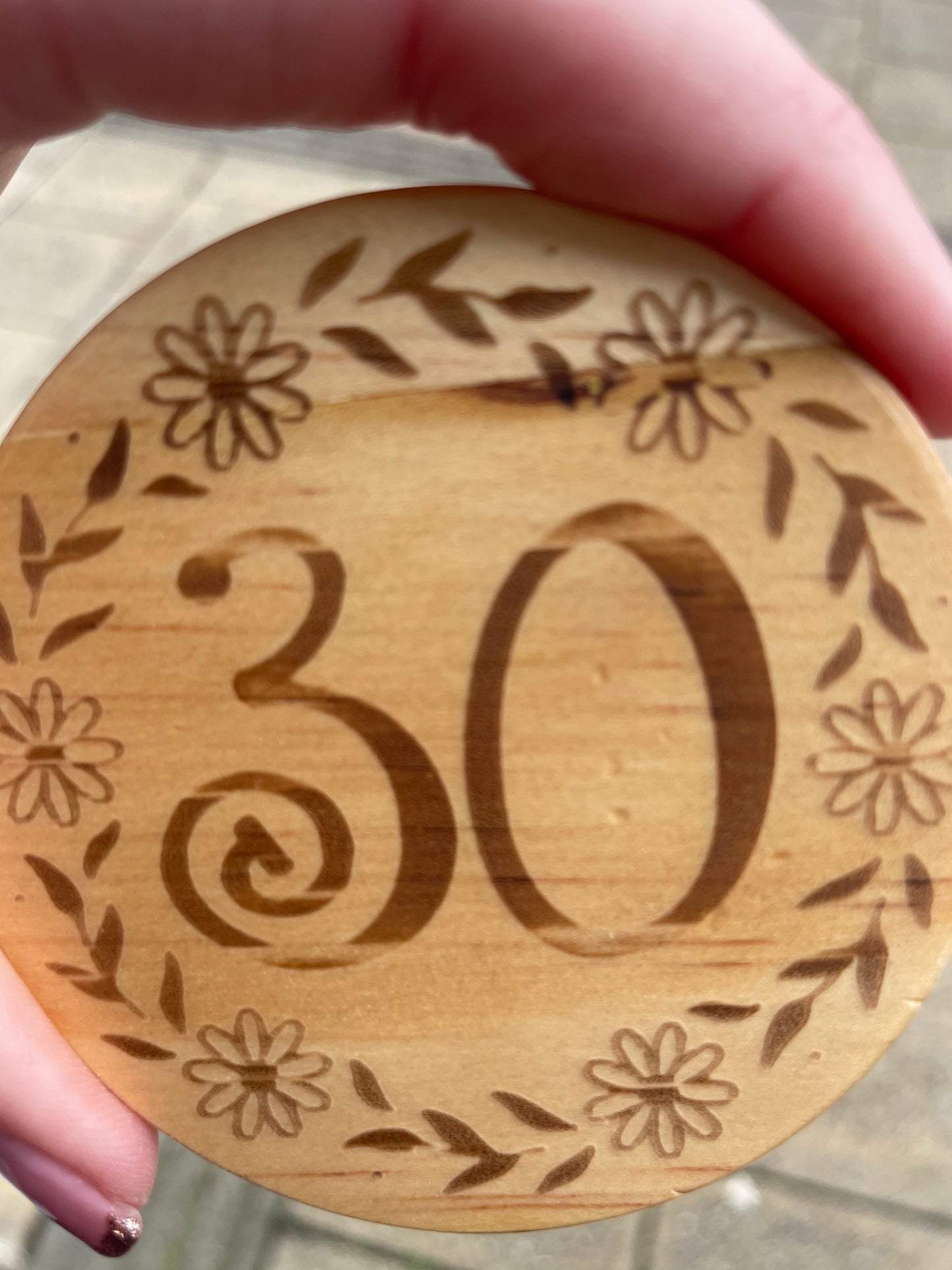 Sentiment - Candles with a chosen sentiment lid