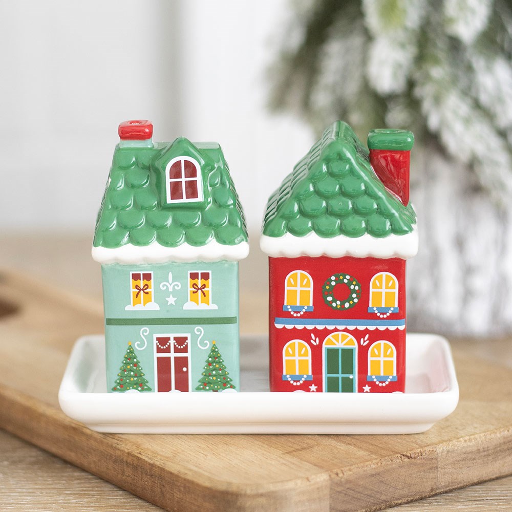 Christmas House Salt and pepper set