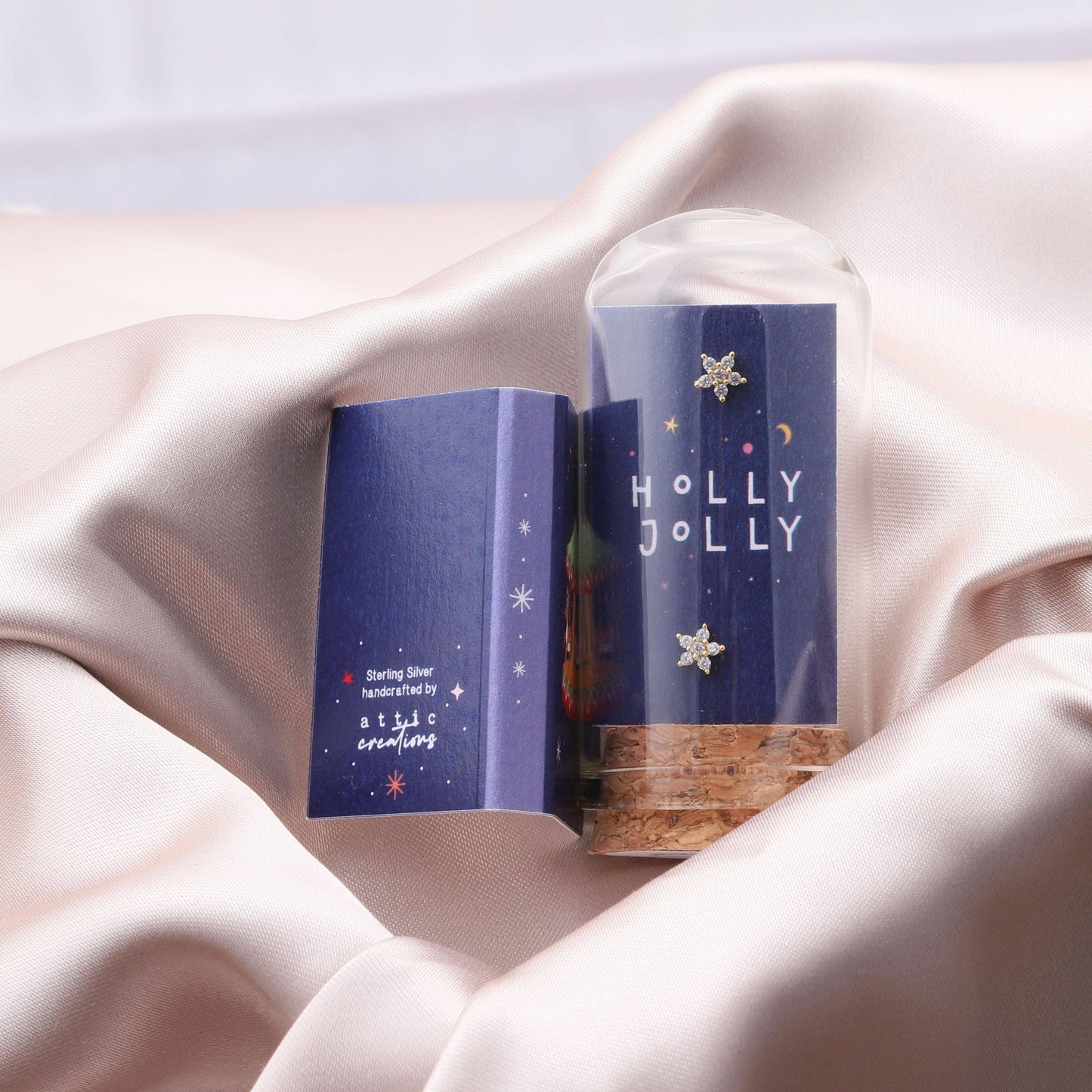 XT004 'HOLLY JOLLY' Little Star Earrings: Silver