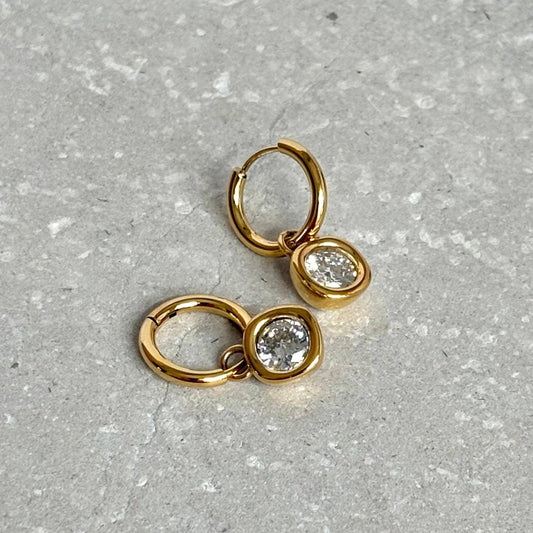 Tarnish Resistant Classic Moulded Zirconia Huggies: Gold