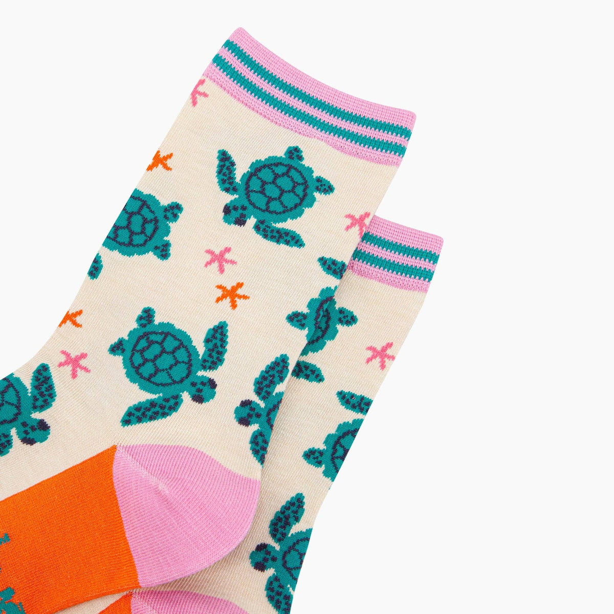 Sea Turtle Bamboo Socks in Cream: UK 3-7 | EU 36-40 | US 5-9