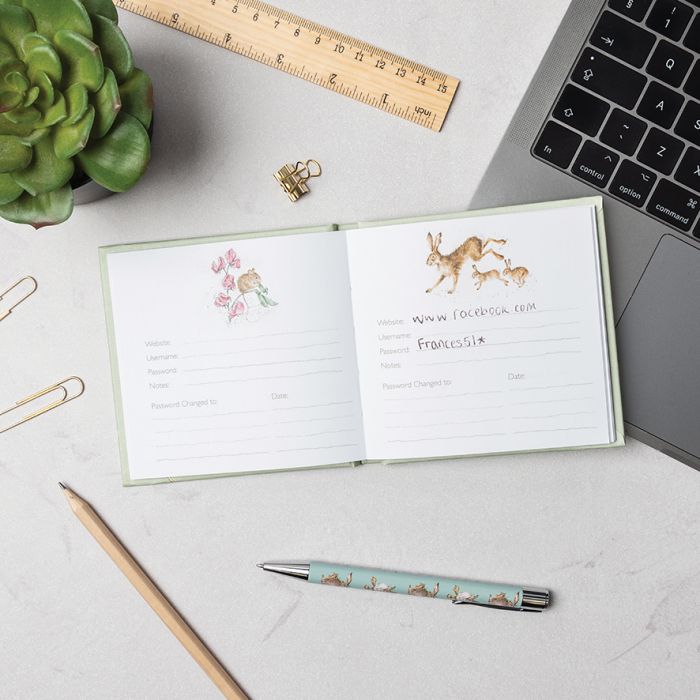 Wrendale 'Hydrangea' Bee Password Book