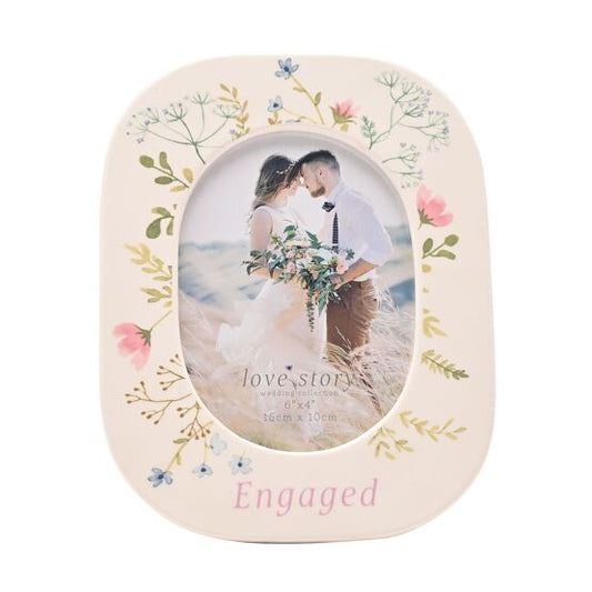 Widdop - Love Story Oval Frame - Engaged